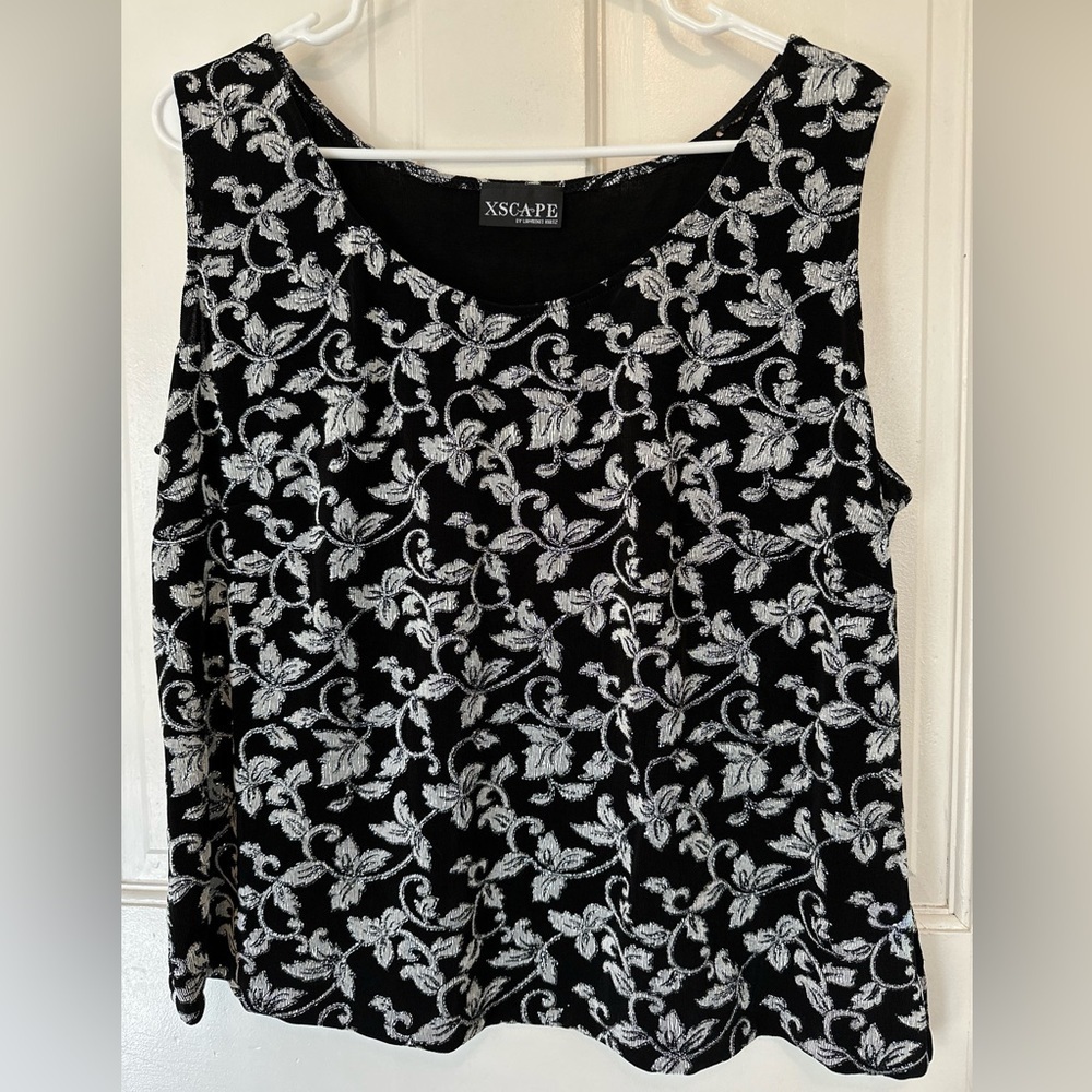 XSCAPE BY LAWRENCE KURTZ LADIES BLACK AND SILVER‎ COLOR SHELL SIZE 2X